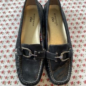 Anne Klein iflex navy loafer. Never worn. Size 9